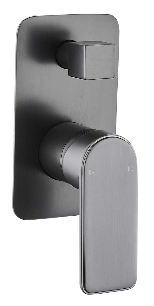 BTWD1 (BGM) / Bateau Wall Mixer With Diverter (Brushed Gun Metal)